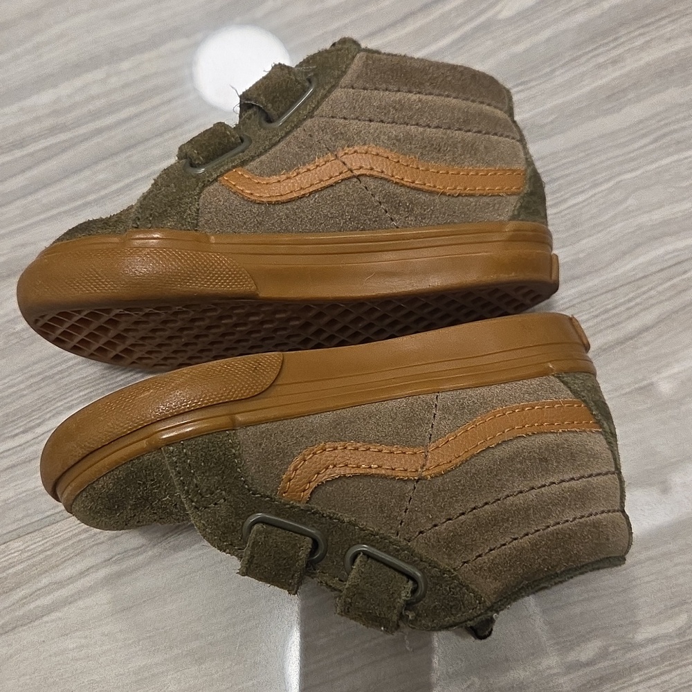 Vans Hi Top Sneakers Toddler Size 6 Olive Suede Velcro Sneakers with Brown Trim